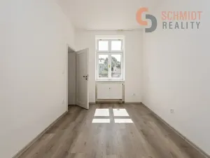 Pronájem bytu 2+kk, Břeclav, Sady 28. října, 34 m2