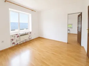 Pronájem bytu 2+1, Lánov, 48 m2