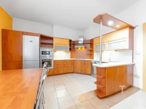 Prodej rodinného domu, Miroslav, Husova, 245 m2