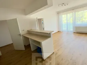 Pronájem bytu 2+kk, Kladno, Vojtěcha Lanny, 59 m2