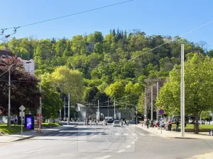 Pronájem bytu 2+1, Praha - Smíchov, V lesíčku, 54 m2
