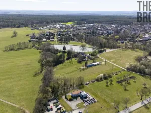Prodej komerčního pozemku, Horní Jelení, 25556 m2