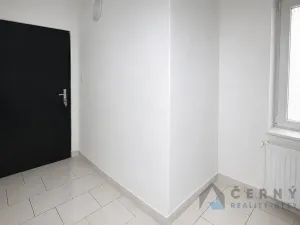 Pronájem bytu 2+1, Liberec, U Lomu, 49 m2