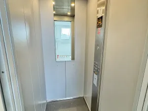 Prodej bytu 2+kk, Praha - Vršovice, Jerevanská, 77 m2