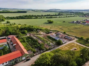 Prodej komerčního pozemku, Březí, 3250 m2
