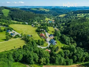 Prodej komerční nemovitosti, Benecko, 750 m2
