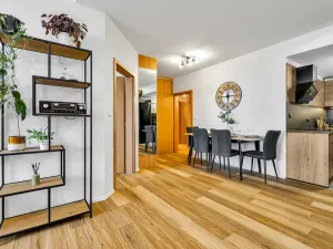 Prodej bytu 3+kk, Šestajovice, Komenského, 116 m2