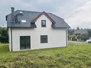 Pronájem rodinného domu, Pětihosty, 183 m2