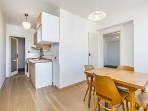 Prodej bytu 3+1, Praha - Vokovice, Evropská, 73 m2