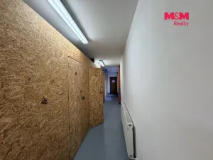 Prodej obchodního prostoru, Jablonec nad Nisou, Anenské náměstí, 81 m2