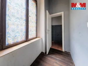 Pronájem obchodního prostoru, Karlovy Vary, Jaltská, 50 m2