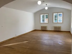 Pronájem kanceláře, Praha - Libeň, Zvonařovská, 56 m2