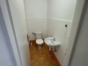 Pronájem obchodního prostoru, Praha - Horní Počernice, Bystrá, 106 m2