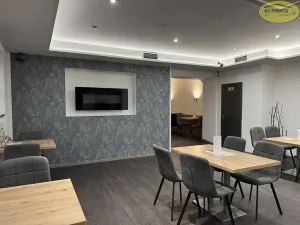 Prodej obchodního prostoru, Kroměříž, Velké náměstí, 143 m2