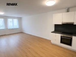 Prodej bytu 1+kk, Lavičky, 53 m2