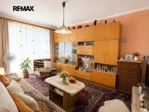 Prodej bytu 2+1, Karviná, tř. Těreškovové, 52 m2