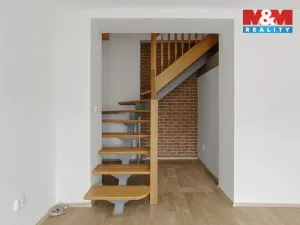 Prodej rodinného domu, Kněževes, U haldy, 155 m2