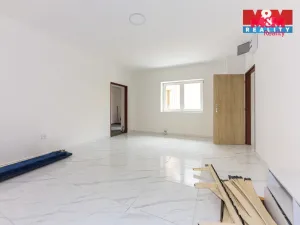 Pronájem bytu 2+kk, Velim, třída Krále Jiřího, 40 m2
