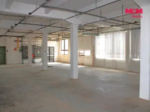 Pronájem skladu, Nová Paka, Kotíkova, 360 m2