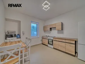 Pronájem bytu 2+1, Poděbrady, Na Hrázi, 47 m2
