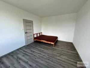 Prodej bytu 1+1, Broumov, Pionýrská, 36 m2