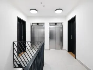 Pronájem bytu 1+kk, Praha - Prosek, Litoměřická, 35 m2