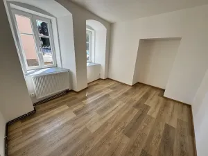Pronájem bytu 2+kk, Bělá pod Bezdězem, Masarykovo náměstí, 41 m2