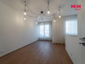 Prodej bytu 5+kk, Ořech, Karlštejnská, 112 m2