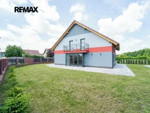Prodej rodinného domu, Všechlapy, 180 m2