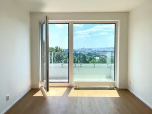 Pronájem bytu 2+kk, Brno, třída Generála Píky, 75 m2