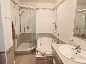 Prodej rodinného domu, Dolní Břežany, Dělnická, 214 m2