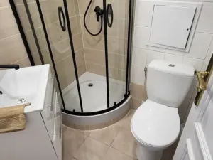 Pronájem bytu 1+kk, Praha - Prosek, Prosecká, 13 m2
