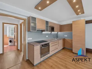 Pronájem bytu 2+kk, Praha - Holešovice, Tovární, 64 m2