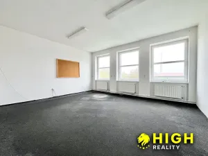 Pronájem kanceláře, Dýšina, 490 m2
