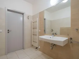Pronájem bytu 4+1, Praha - Smíchov, Štefánikova, 147 m2