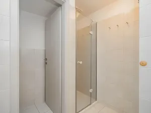 Pronájem bytu 4+1, Praha - Smíchov, Štefánikova, 147 m2