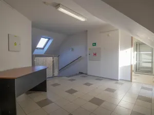 Prodej kanceláře, Chrudim - Chrudim IV, Lupáčova, 612 m2