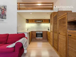 Pronájem bytu 1+kk, Praha - Bubeneč, Korunovační, 32 m2