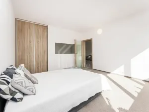 Pronájem bytu 2+kk, Praha - Vršovice, Pod soutratím, 90 m2