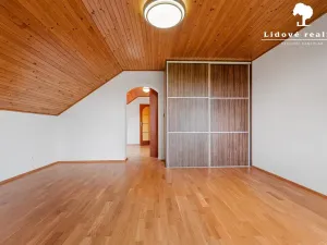 Prodej rodinného domu, Baška, 226 m2
