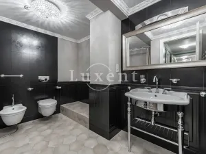 Prodej bytu 4+kk, Karlovy Vary, Vřídelní, 162 m2