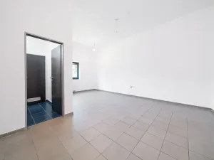 Pronájem obchodního prostoru, Říčany, Černokostelecká, 73 m2