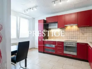 Pronájem bytu 2+1, Praha - Kobylisy, Famfulíkova, 60 m2