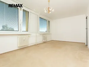 Pronájem bytu 1+1, Praha - Kobylisy, Jelínkova, 33 m2