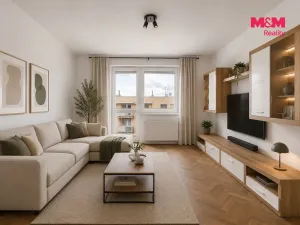 Prodej bytu 3+1, Dvůr Králové nad Labem, Karolíny Světlé, 74 m2