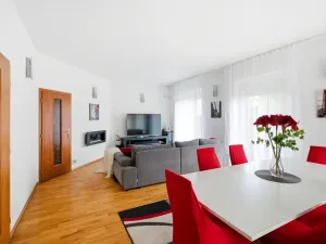 Prodej rodinného domu, Zeleneč, Zahradní, 203 m2