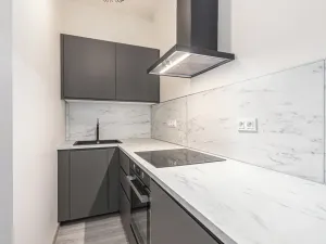 Pronájem bytu 2+kk, Praha - Vršovice, Košická, 29 m2