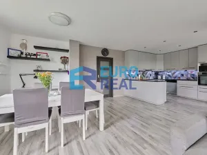 Prodej rodinného domu, Bavoryně, 125 m2