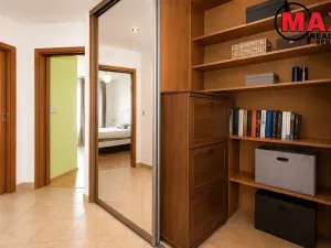 Pronájem bytu 2+kk, Praha - Záběhlice, Mattioliho, 53 m2