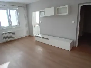 Pronájem bytu 1+1, Uherský Brod, Družstevní, 38 m2